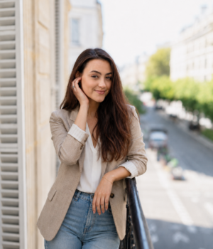 singing teacher Paris Sonya